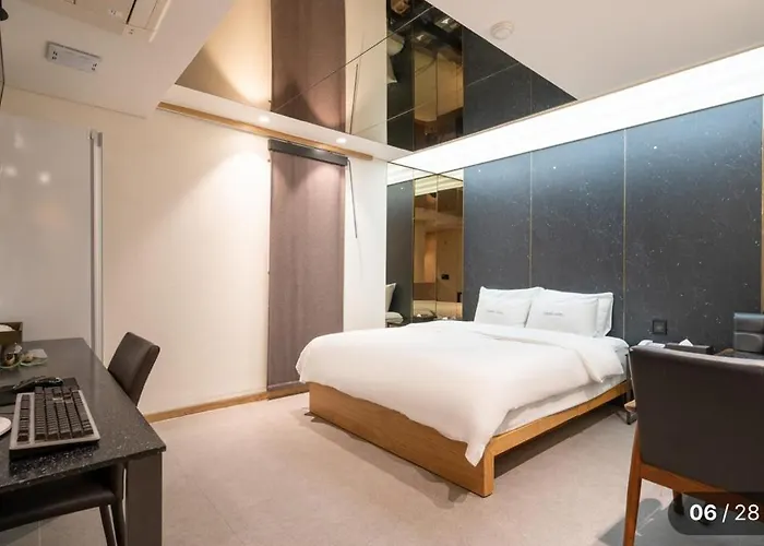 Cherry Hotel 2*