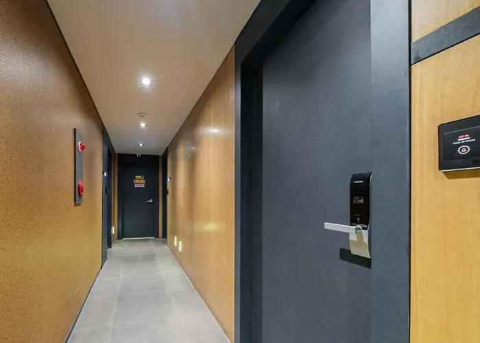 Cherry Hotel