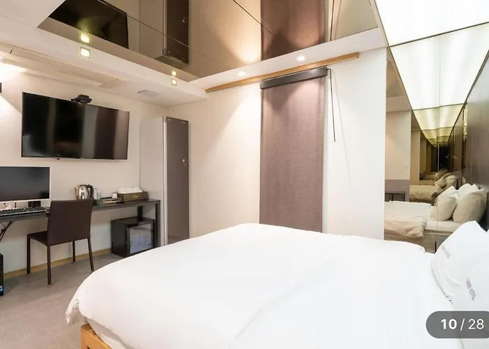 Hotel Cherry Seoul
