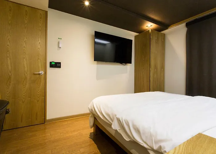 Hotel Cherry 2*