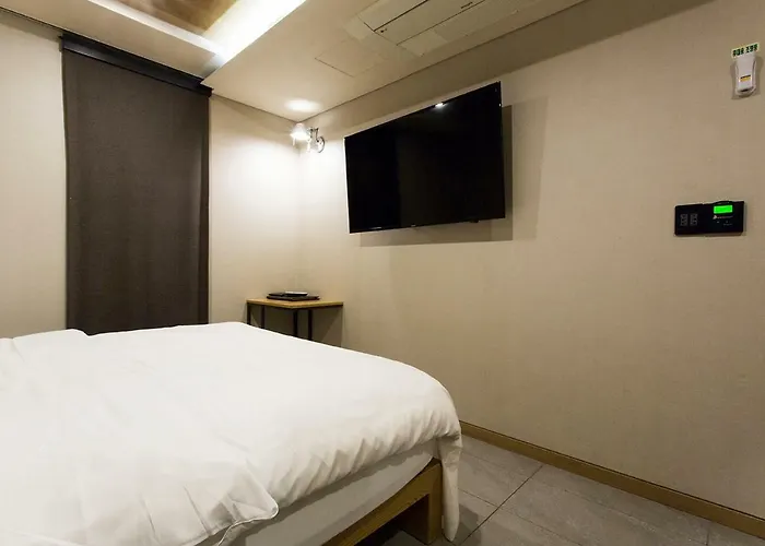 Hotel Cherry 2*