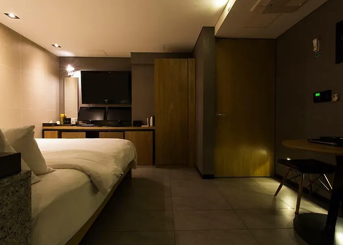 Cherry Hotel