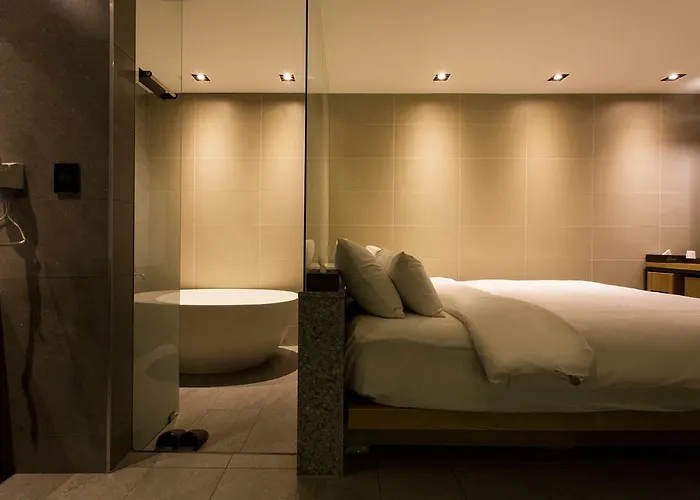 Hotel Cherry 2*