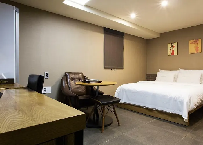 Cherry Hotel